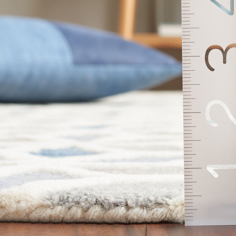 Ivory and Blue Geometric Hand-Tufted Wool Rug, 5' x 8'