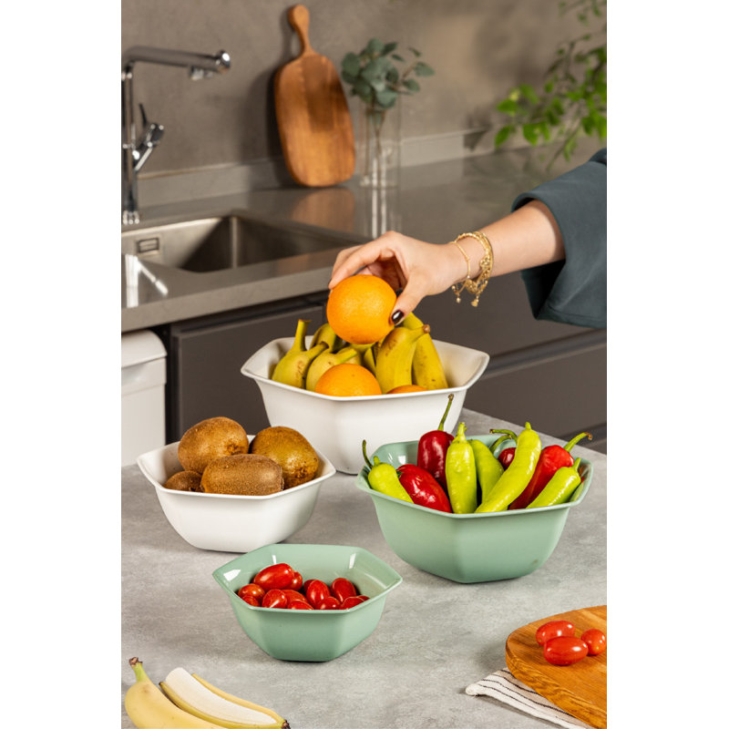Durable Plastic Bowl Set (4 Pieces), Green, Includes 5.3 x 5.3 x 2.4 in (450 ml), 6.5 x 6.5 x 2.8 in (800 ml), 7.7 x 7.7 x 3.5 in (1500 ml), 9.1 x 9.1 x 3.9 in (2500 ml) | Dishwasher Safe, Ideal for Meal Prep & Serving