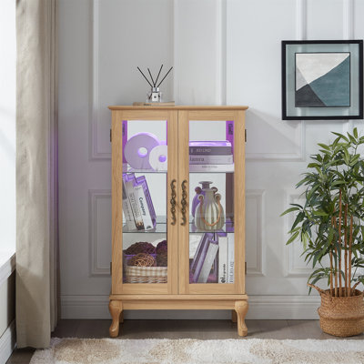 Vitrine élégante en chêne clair avec portes en verre trempé