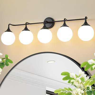 Luminaire de meuble-lavabo moderne avec abat-jour en verre blanc laiteux, applique murale 5 lumières pour miroir