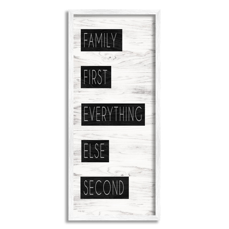 Motif de bouleau rustique «Family First L tending Family», Giclée encadrée noir minuit, H 30 po x l 13 po x P 1,5 po
