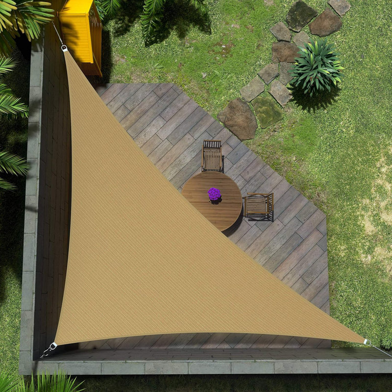 Toile d'ombrage triangulaire Amgo Customize - 200 g / m², blocage UV 95% avec quincaillerie, 19 pi x 19 pi x 19 pi, Vert