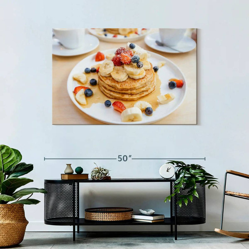 Crêpes à la banane et aux baies, H 30 po x l 45 po
