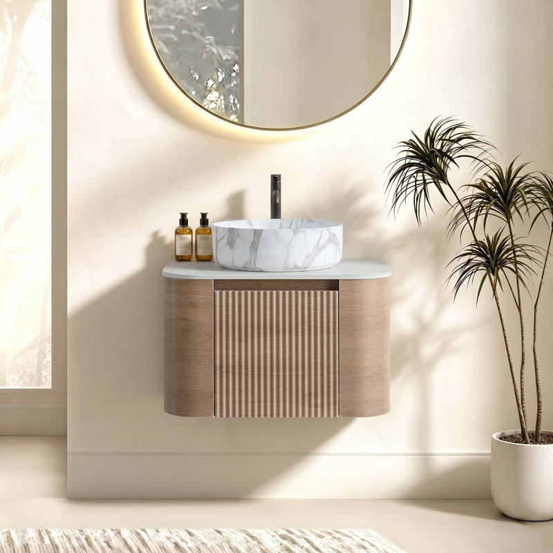 Meuble-lavabo à esthétique naturelle avec design incurvé et rangement à fermeture en douceur