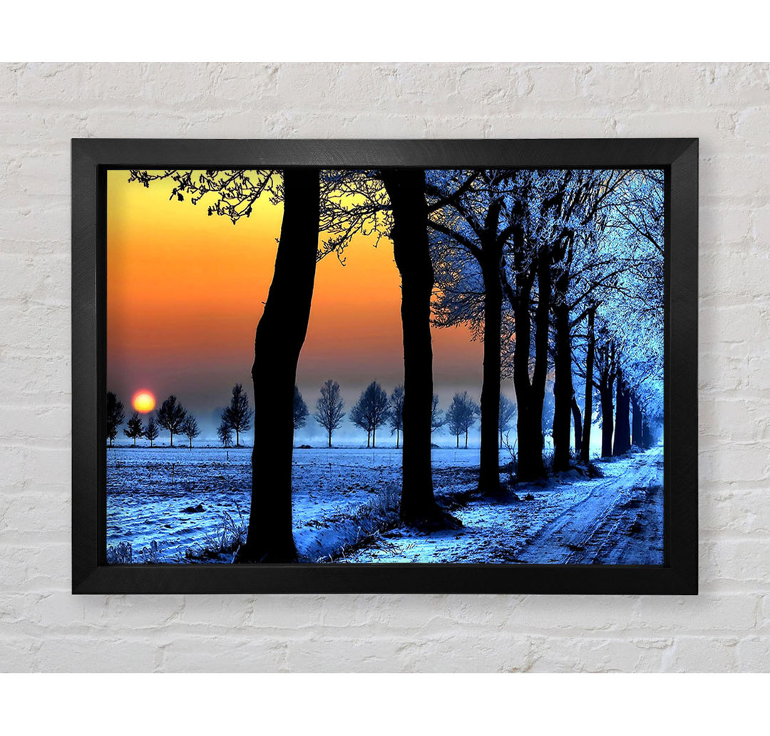 Winterlandschaft mit orangefarbenem Himmel - Einzelne Bilderrahmen Kunstdrucke