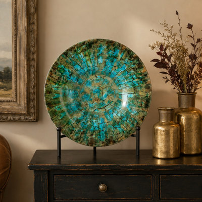 Chargeur géométrique d'inspiration mosaïque en verre vert avec présentoir noir