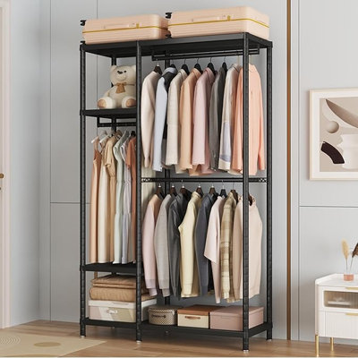 Garde-robe ouverte