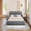 Très grand lit plateforme tapissier avec tissu épais, lit au sol avec structure solide, gris