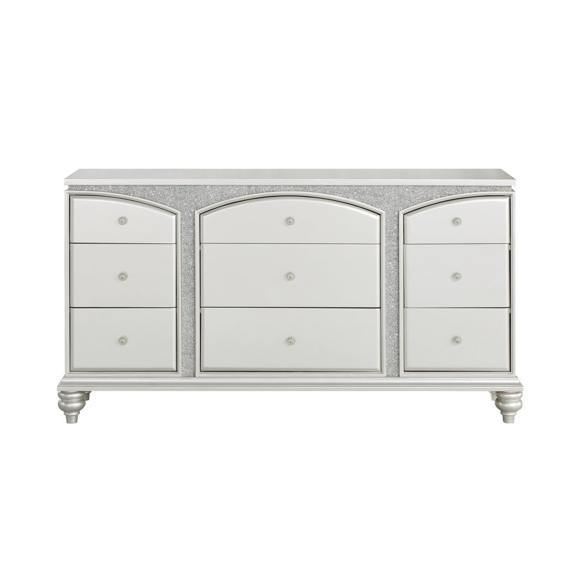 Commode Walpole avec 9 tiroirs et boutons en cristal