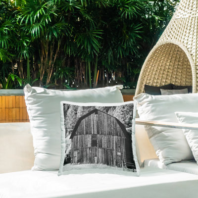 Coussin Rustic Country Barn Farm Landscape par Daphne Polselli