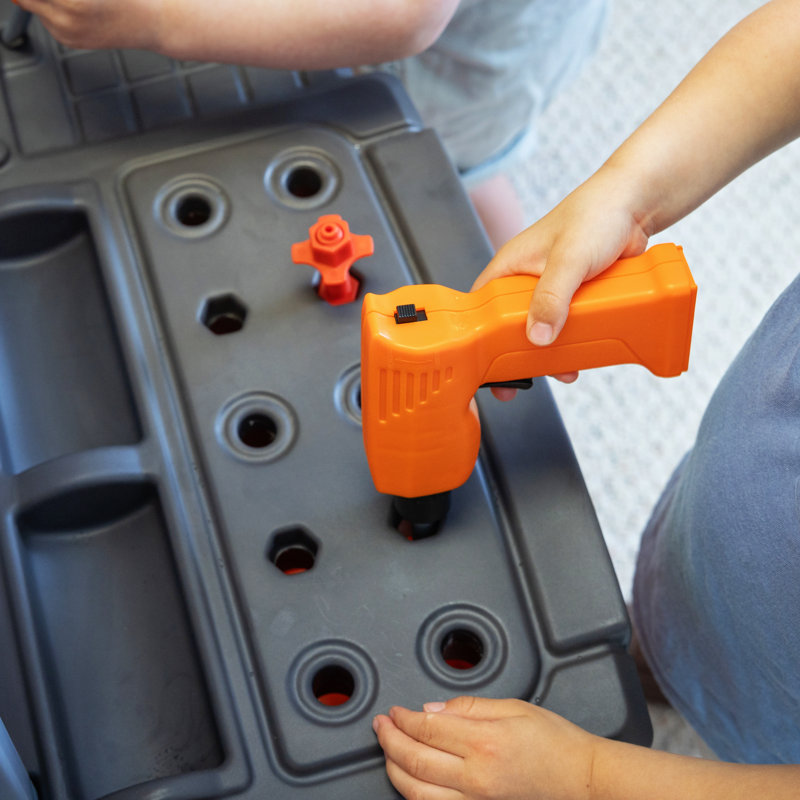 Ensemble de jeu d'intérieur en plastique pour tout-petits Step2 Handyman Workbench
