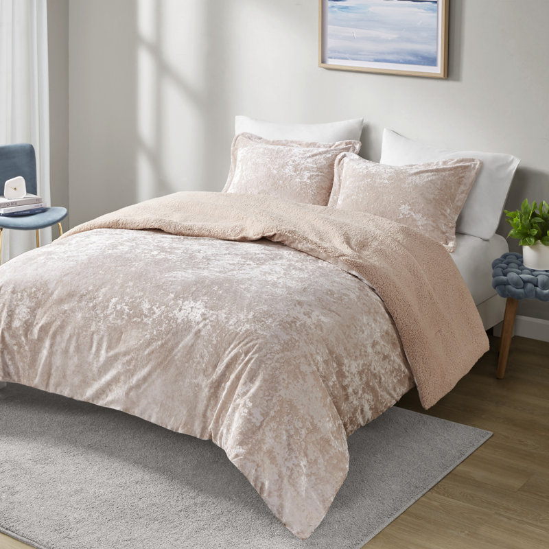 Mira Crushed Velvet Sherpa Reversible Comforter Set, Blush, Full/Queen Comforter + 2 Standard Shams