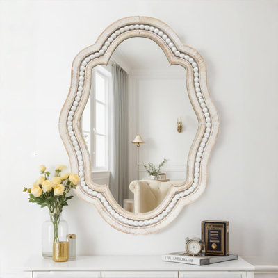 Miroir de salle de bain décoratif au design festonné élégant