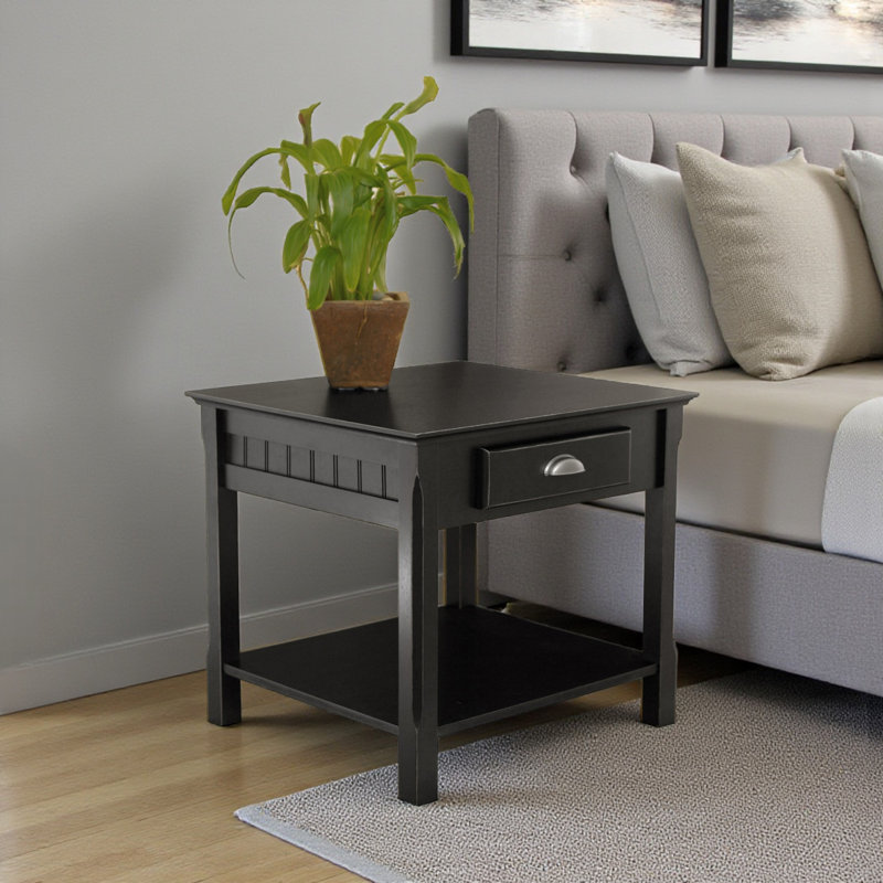 Golon Accent Table in Black
