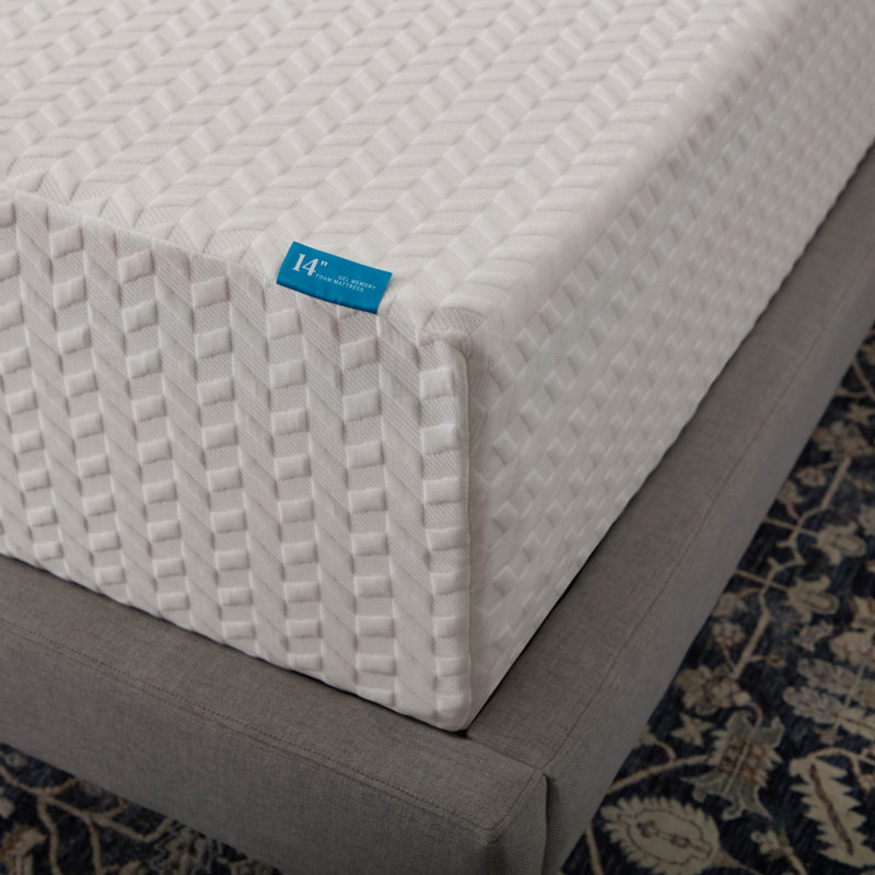 Matelas en mousse à mémoire de forme mi-ferme 14 po Lucid SureCool ™, Double, 14"