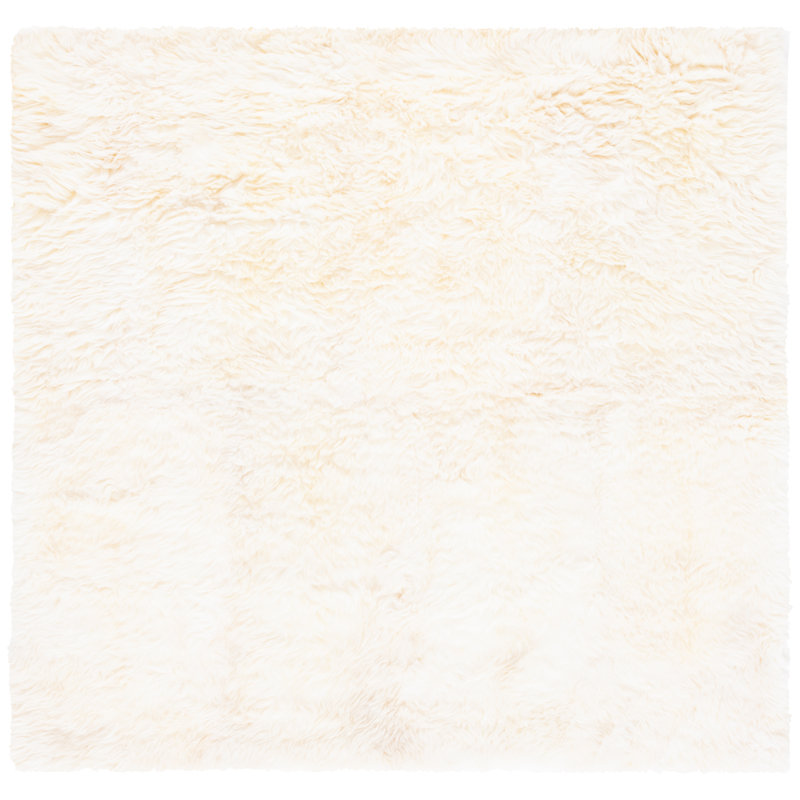 Tapis blanc en peau de mouton fait à la main Mera, Carré 8 pi