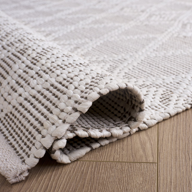 Montauk 177 Hand Woven 80% Paper Chindi; 20% Cotton Machine Washable Geometric Rug, Rectangle 4' x 6'
