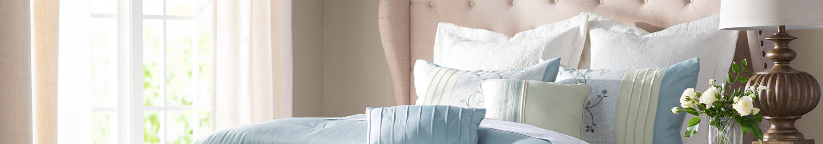 Darby Home Co Slim Hero