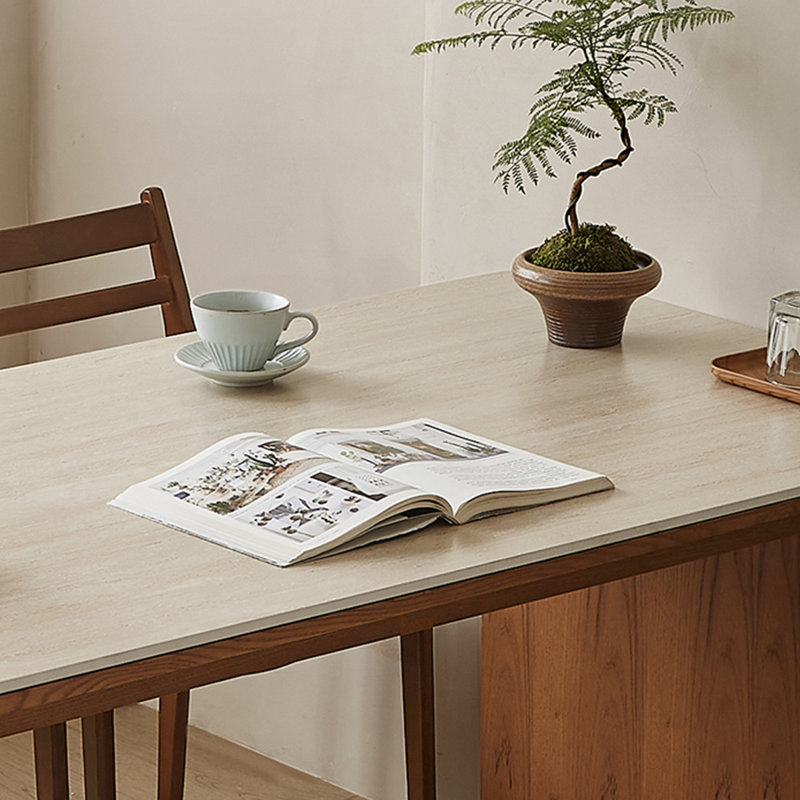 Medieval-style sintered stone dining table, H 29,92 po x L 55,12 po x l 31,5 po