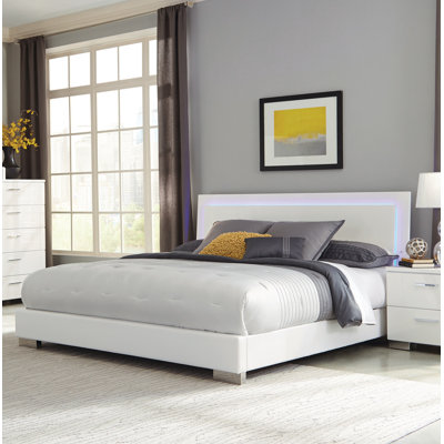 Acampo Vegan Leather Standard Bed