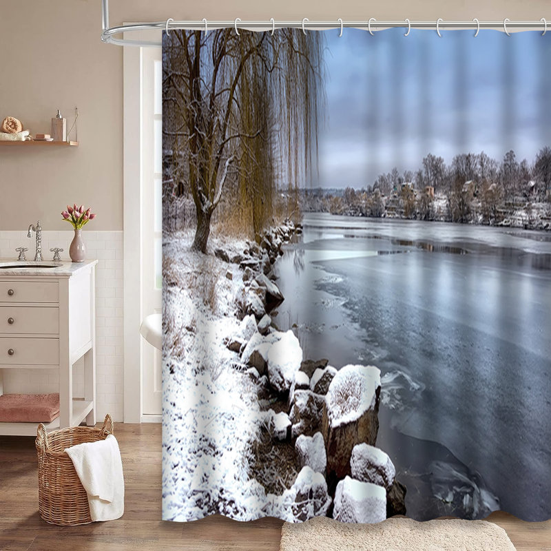 Rideau de douche Winter First Snow River, L 72 po x l 72 po