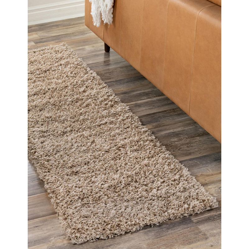Tapis Santosha à poils longs, Tapis de couloir 2 pi 7 po x 16 pi 5 po, Taupe