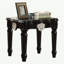 Table de bout noire avec pieds tournés