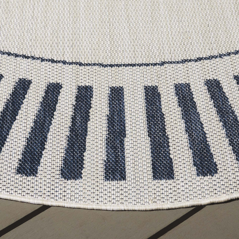 Zulina Performance Performance Striped Rug, Round 6'7"