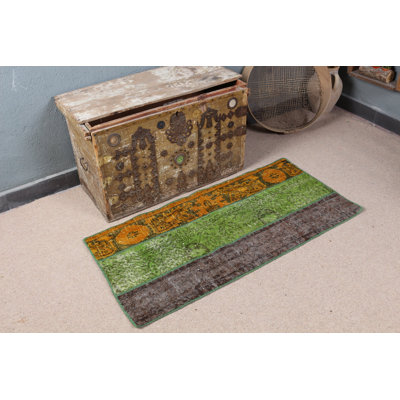Tapis turc vert tissé à la main, idéal pour les vestibules offrant un décor d'inspiration bohème