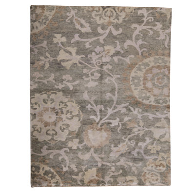 Hand Knotted Wool Area Rug in Grey