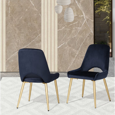 Chaise d'appoint en velours Karaya