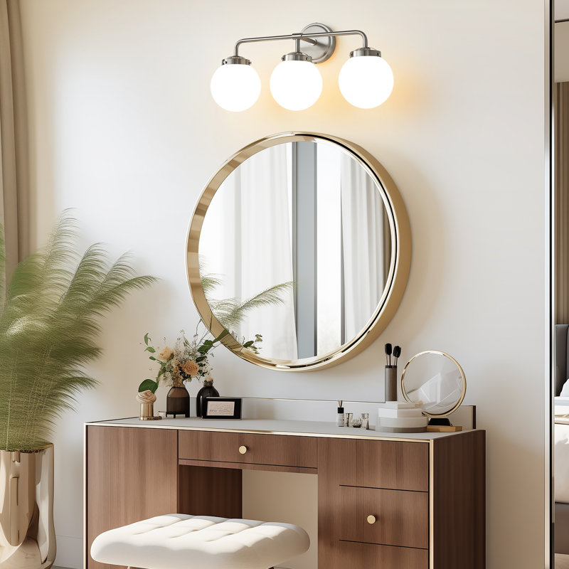 Luminaire de salle de bain à intensité variable avec abat-jour en verre soufflé à la main Karlei, 3, Nickel, Blanc