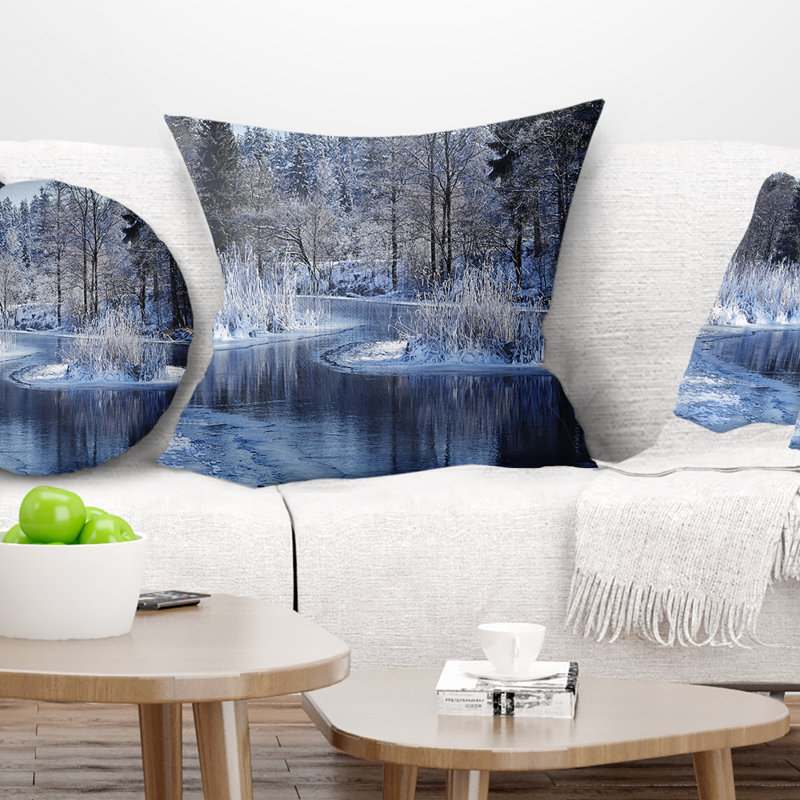 Winter Lake in Deep Forest - Coussin à imprimé paysage, 16 po x 16 po, Coussin décoratif