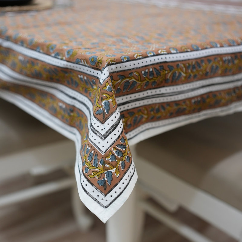 Couverture de table Earthy Blossom Hand Block, Tulsi Buti, brun, L 60 po x L 90 po