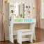 Meuble-lavabo blanc avec lumières DEL et prise de courant intégrée