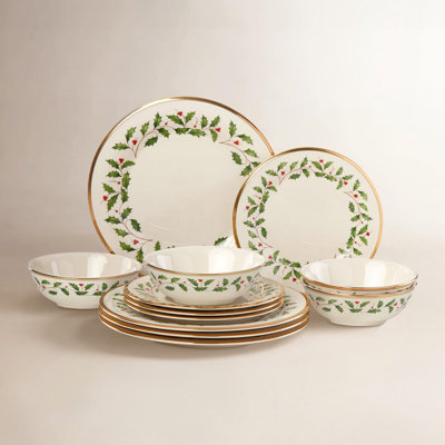 Holiday Porcelain Dinnerware Set