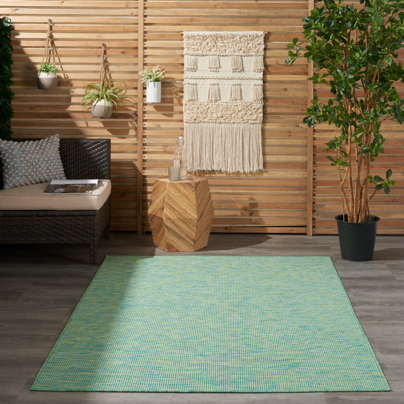 Lillehammer Solid Indoor/Outdoor Area Rug, Rectangle 4' x 6', Green