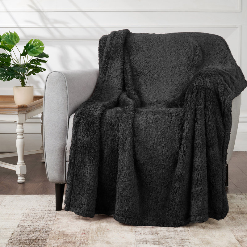 Jeté en sherpa CBCHome Cozy Chenille, Noir de jais, Jeté