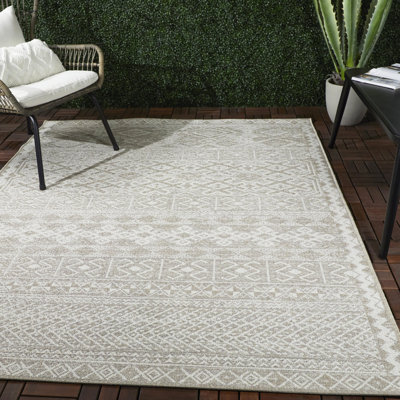 Travione Indoor / Outdoor Rug