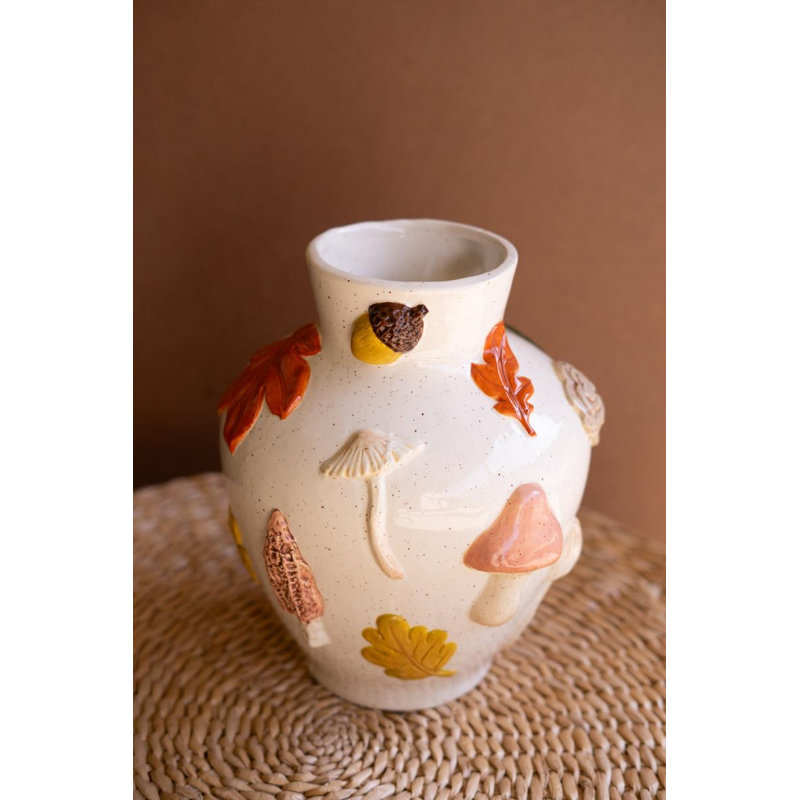 Vase en feuilles de céramique et champignons