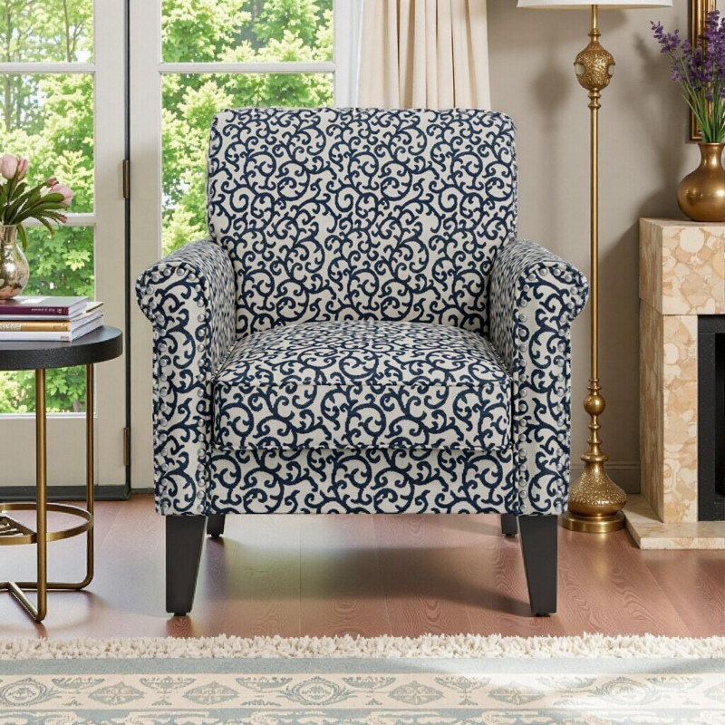 Charmant fauteuil d'appoint compact avec accoudoirs roulés et garniture cloutée - parfait pour les petits espaces