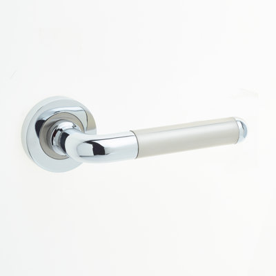 Olivia Door Handle