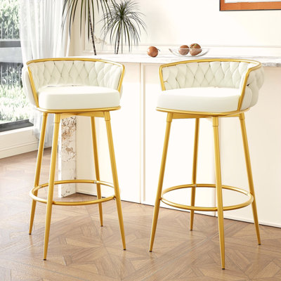 Ensemble de 2 tabourets pivotants à hauteur de comptoir, tabourets à hauteur de bar avec dossier tissé à la main et pieds en métal doré, chaises de cuisine modernes à dossier bas avec repose-pieds pour îlot, salle à manger