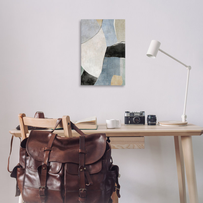 «Cutout Shapes Composition» par Suzanne Nicoll, H 30 po x l 20 po
