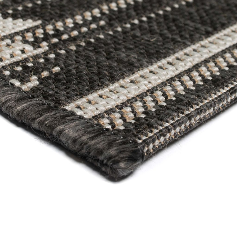 Adilynn Southwestern Indoor / Outdoor Area Rug, Rectangle 160 x 230cm