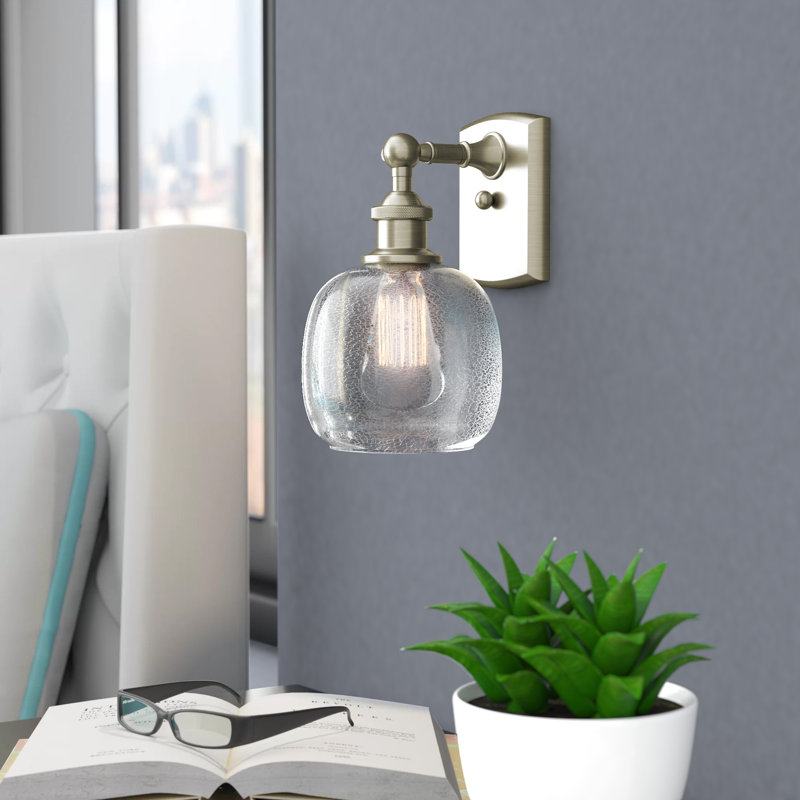 Carlucci Armed Sconce, Polished Chrome, Clear Crackle