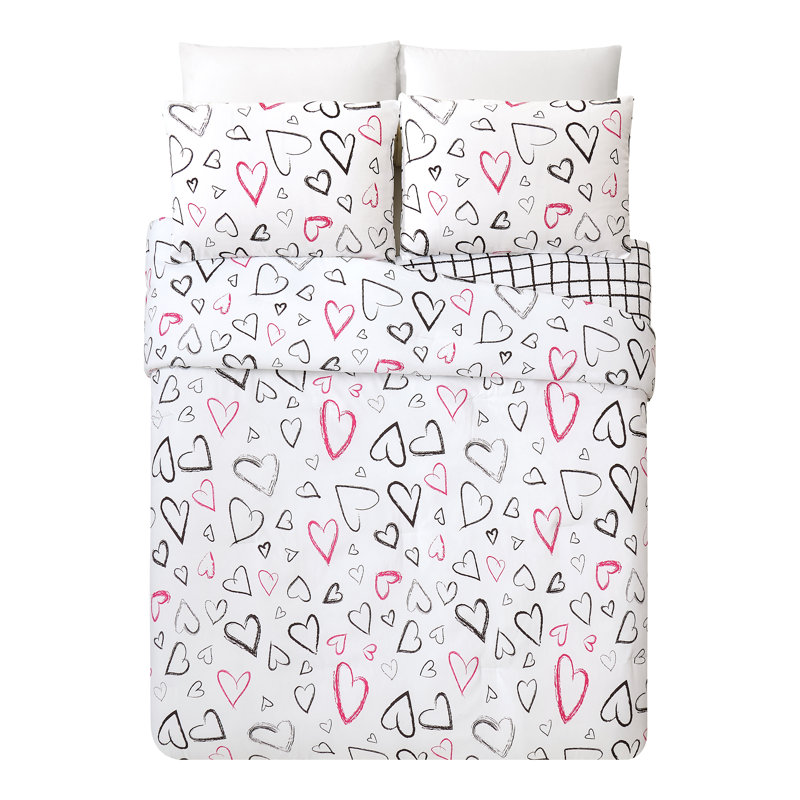 Roxy Hearts Reversible Pink/Black/White Comforter Set, Full/Queen Comforter + 2 Standard Shams