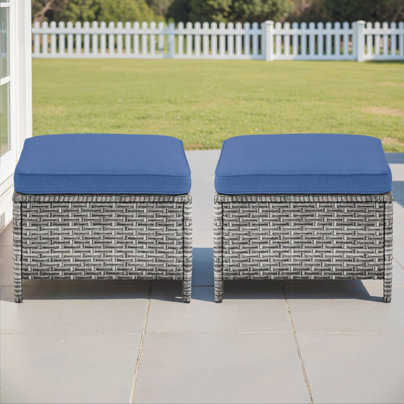 Outdoor Lounge Chair