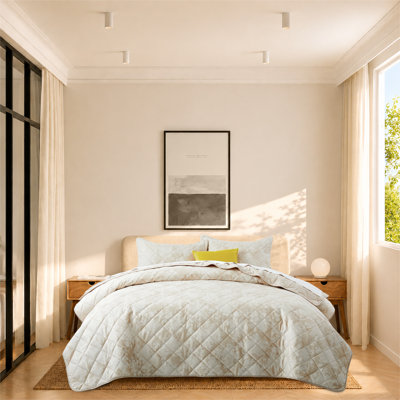 Modern Embossed Velvet Bedspread Set – Lightweight All-Season Quilt with Pillowcases