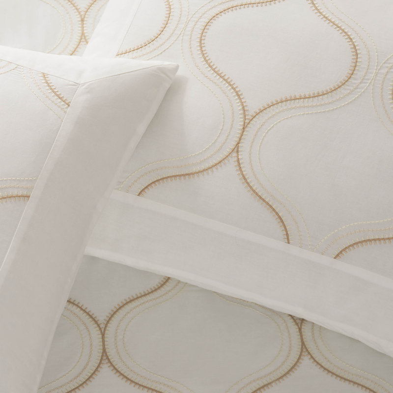 Southern Tide Hartsville Comforter Set, Queen Comforter + 2 Standard Pillow Shams